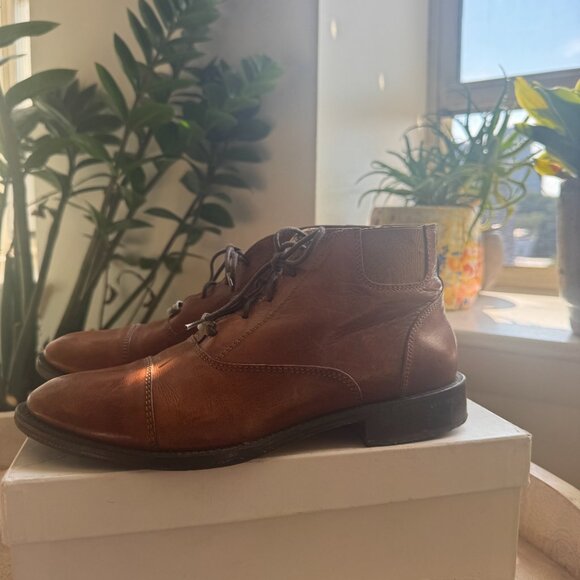 Russell and Bromley Berlkey brown leather calf lace up boot. EU38 / US 7.5 - Picture 7 of 8